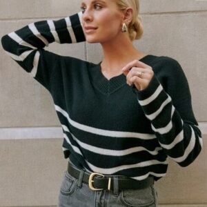 Abercrombie & Fitch Marino Wool Sweater size small